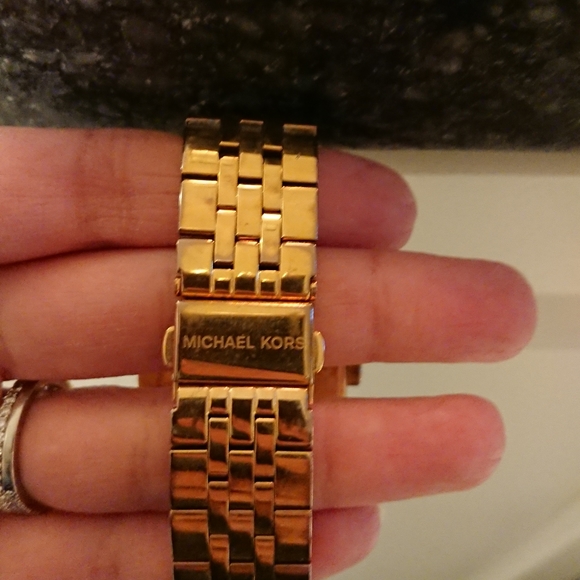 Michael Kors Watch - Picture 3 of 4